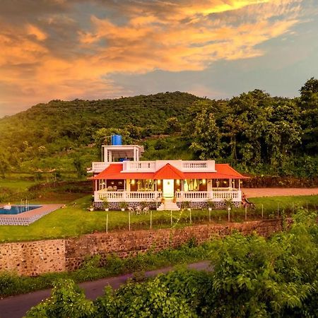 Spicy Mango Ocean Paradise - Luxurious Sea View Villa In Alibaug Christpada 외부 사진